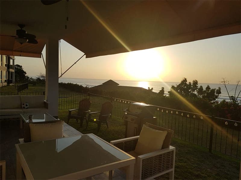 APARTAMENTO FRENTE AL MAR CON PATIO EN ENSENADA - Miniatura 5