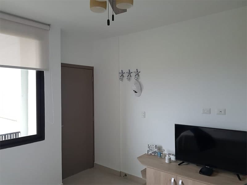 APARTAMENTO FRENTE AL MAR CON PATIO EN ENSENADA - Miniatura 2