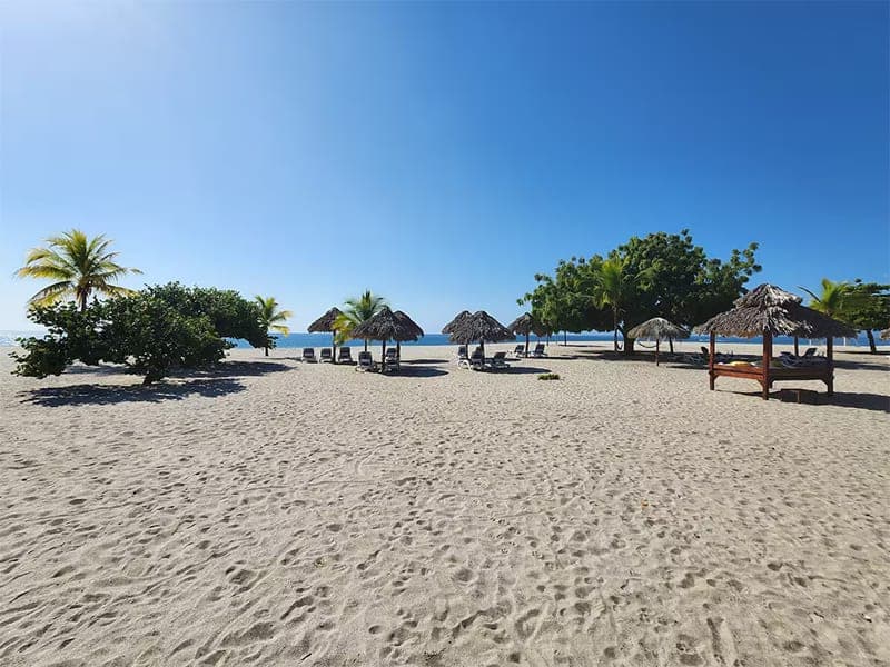 HERMOSO APARTAMENTO FRENTE AL MAR EN NIKKI BEACH - Miniatura 6